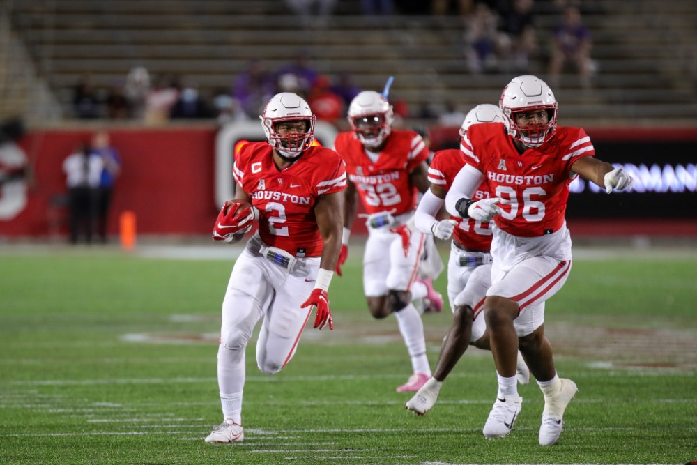 Deontay Anderson returning the fumble » GoCoogs.com